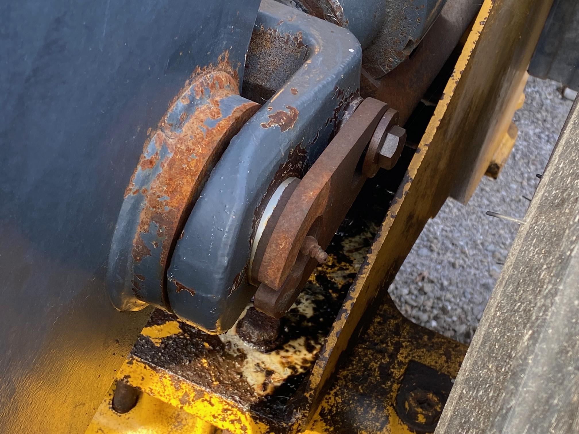 2004 DEERE 544J - Image 18